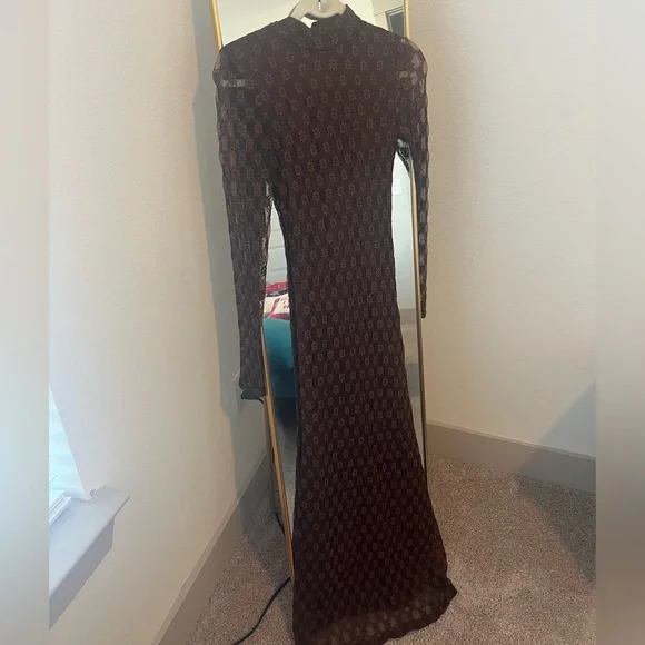 Bardot Ola Embroidered Midi Dress In Chocolate - Picture 6 of 7